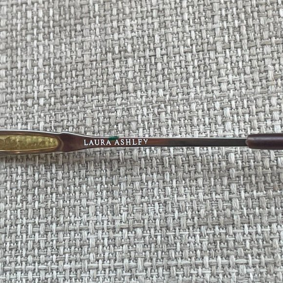 Laura Ashley Ladies Eyeglasses Frame TOPAZ Gold Tone Glasses 55[]18 135 - Picture 6 of 12